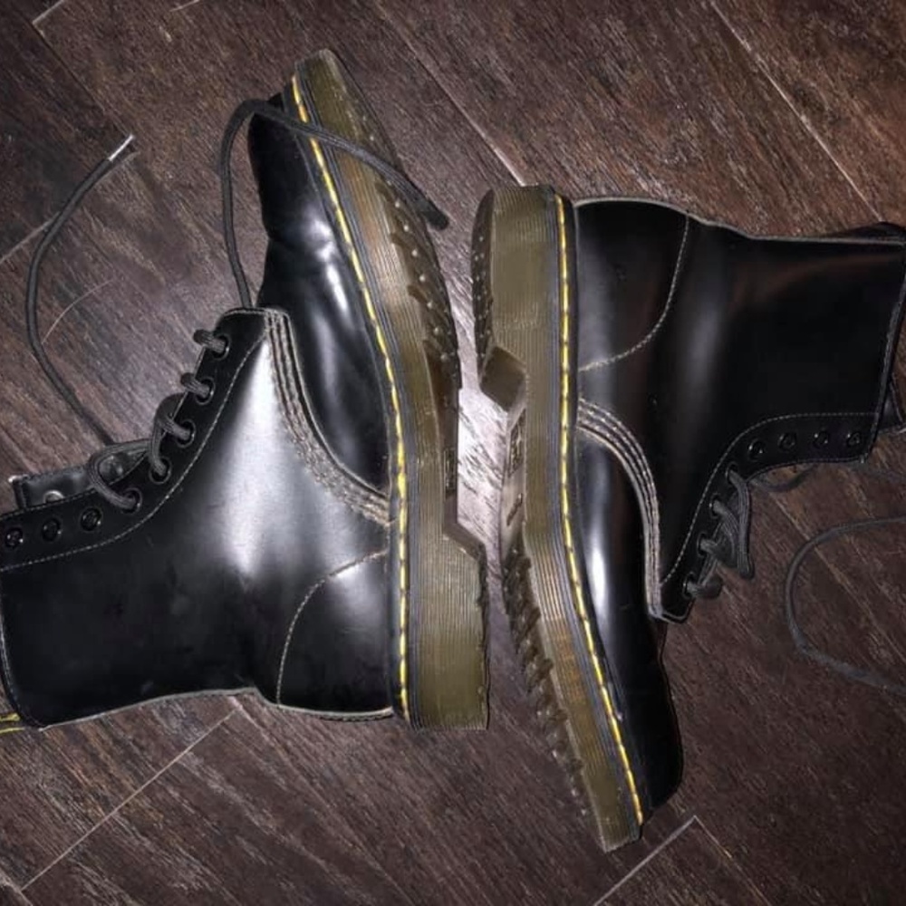Classic Black Doc Martens, Size 8 (FEMALE)